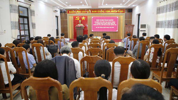 HỘI NGHỊ TOÀN QUỐC, NGHIÊN CỨU, HỌC TẬP, QUÁN TRIỆT VÀ TRIỂN KHAI THỰC HIỆN MỘT SỐ NGHỊ QUYẾT, CHỈ THỊ CỦA BỘ CHÍNH TRỊ